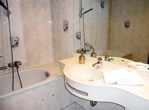 Zimmer Innenansicht Zimmer Innenansicht
